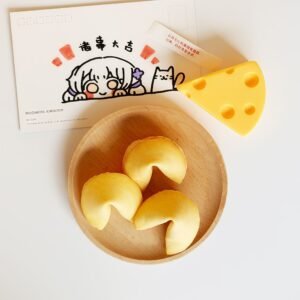 Asian Snacks Hot Selling Fortune Biscuits with Different Fun Meaningful Text Exotic Snacks Custom Sweet Cookies 100g