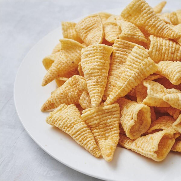 Hd23bd6a3e25d4a50ab158b7f913141c3Y.jpg Korean Crispy Chips Wholesale High Quality Cheap Chips 67g Puffed Food Exotic Snacks Corn Bugles